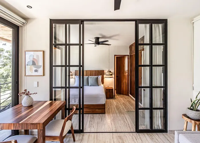 Lux Jungle Studio Near Beach
